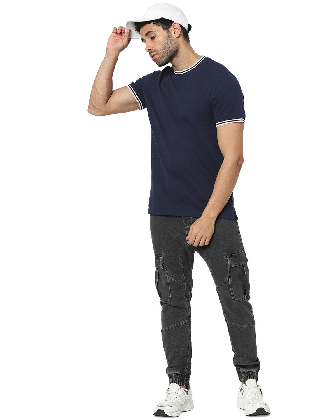 Celio Men Navy Blue Solid Straight Fit Cotton T-Shirts