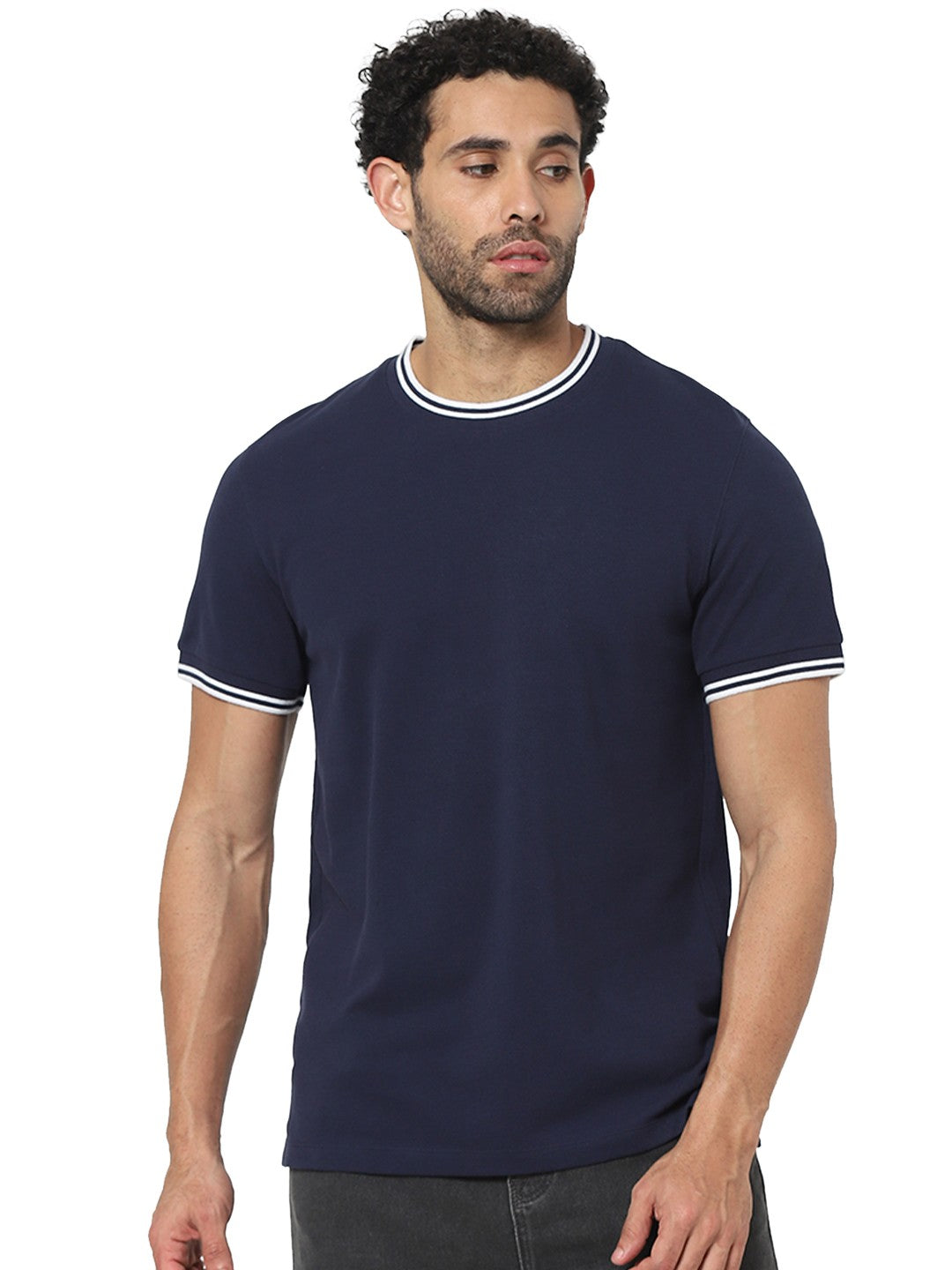 Celio Men Navy Blue Solid Straight Fit Cotton T-Shirts