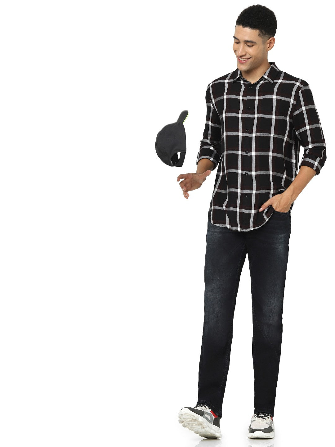 Celio Men Black Checked Regular Fit Viscose Shirts