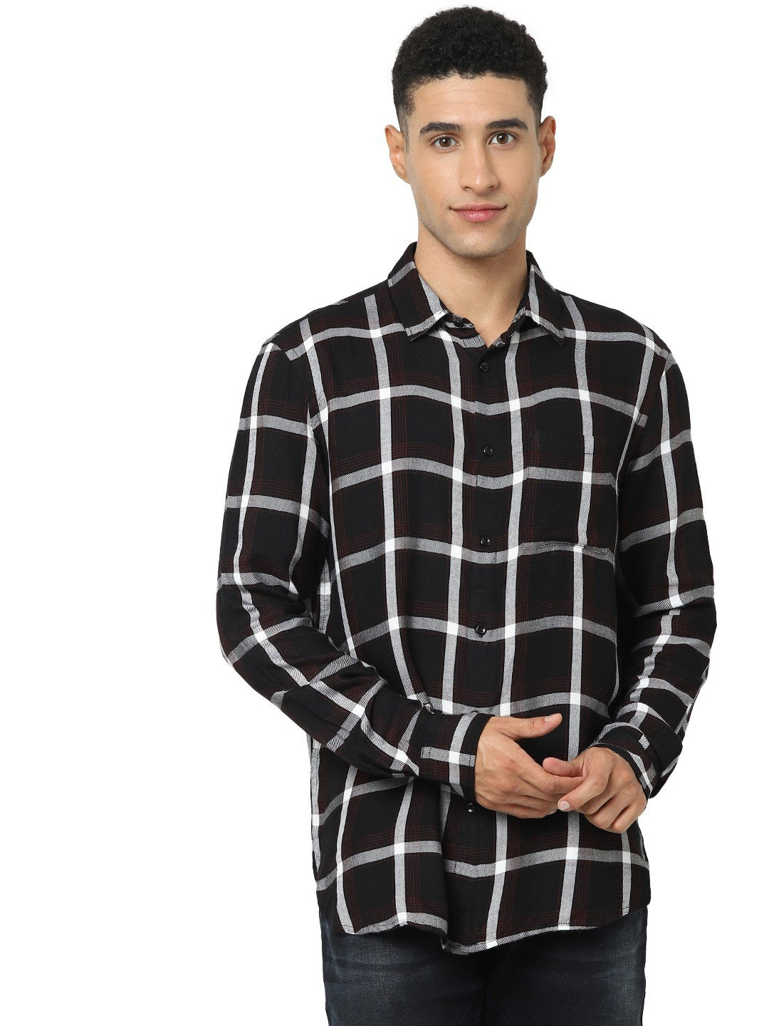 Celio Men Black Checked Regular Fit Viscose Shirts