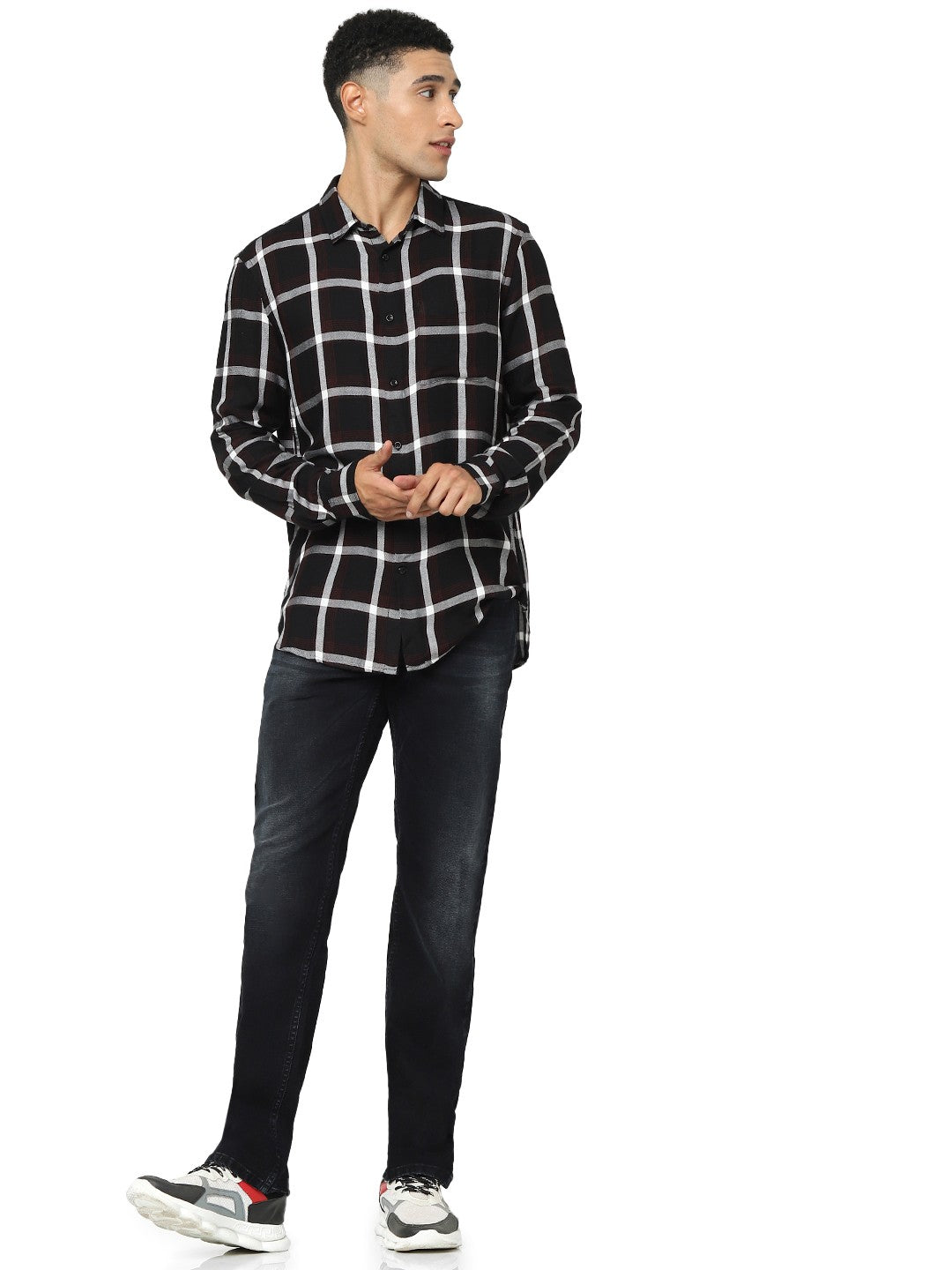 Celio Men Black Checked Regular Fit Viscose Shirts