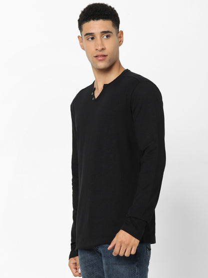 Celio Men Black Solid Regular Fit Cotton T-Shirts