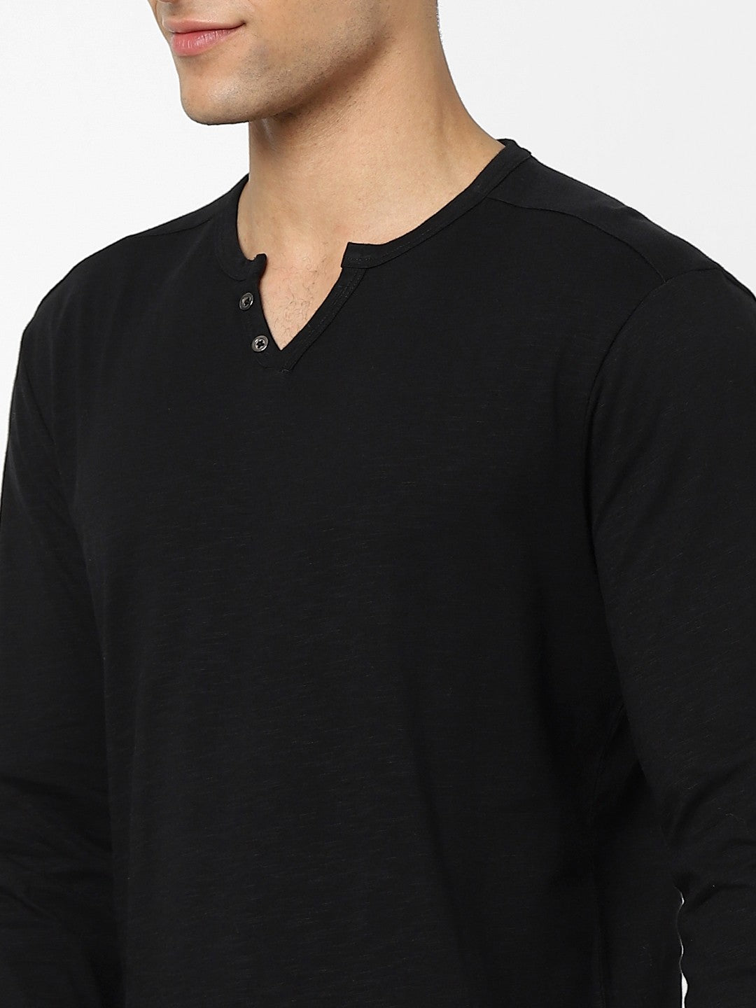 Celio Men Black Solid Regular Fit Cotton T-Shirts