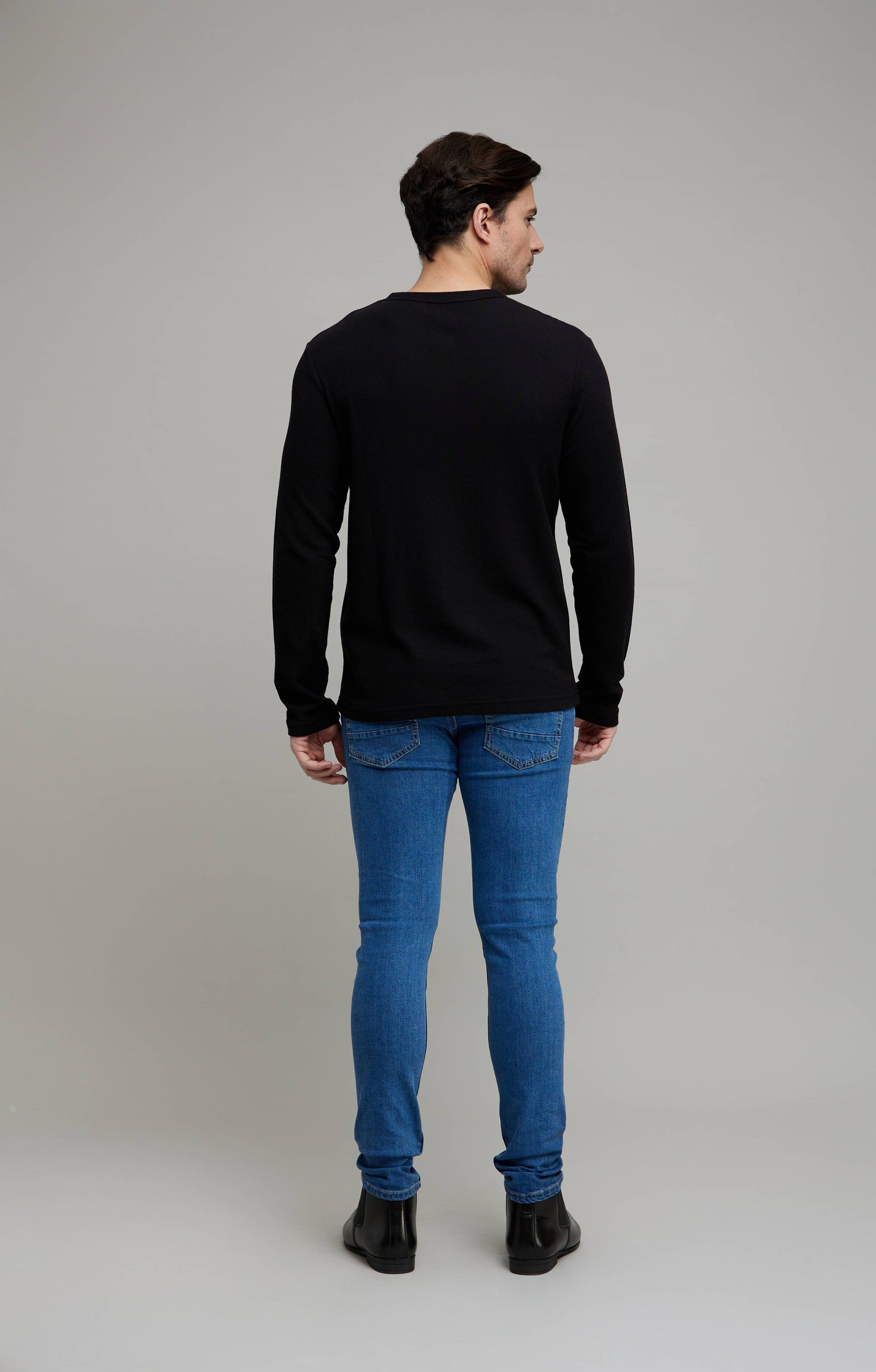 Celio Men Black Solid Regular Fit Cotton T-Shirts