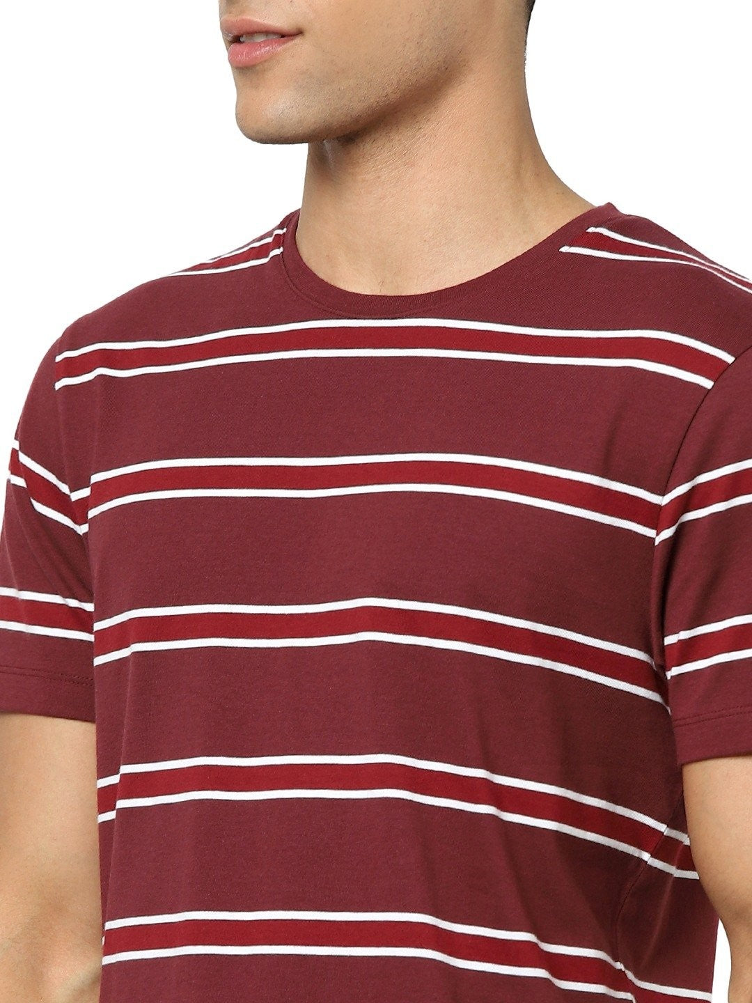 Celio Men Burgundy Striped Regular Fit Cotton T-Shirts