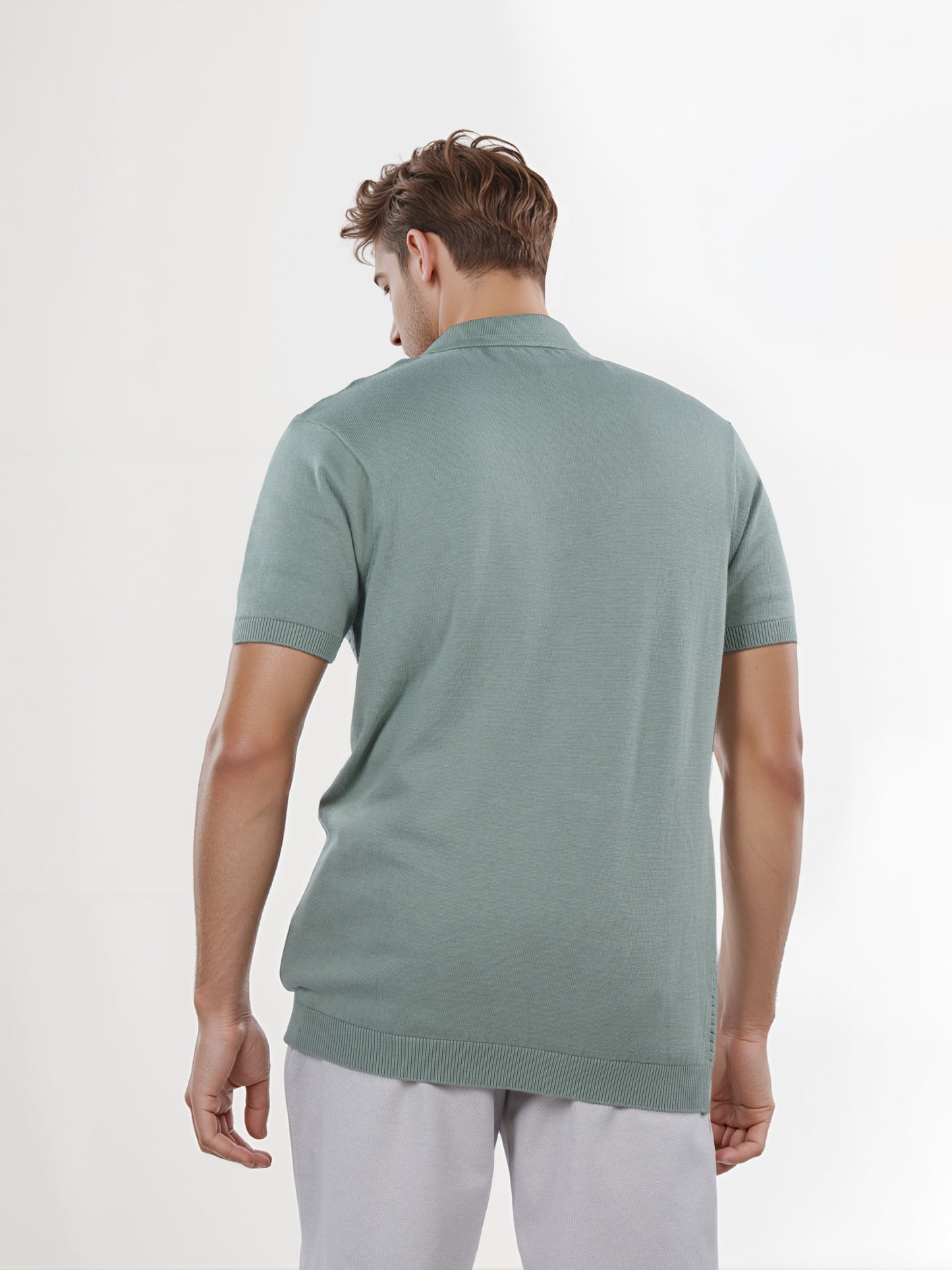 Celio* Men Green Solid Regular Fit Cotton T-Shirt