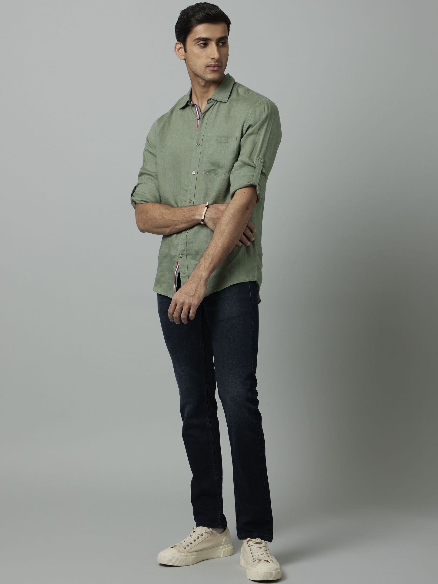 Celio Men Olive Solid Regular Fit Linen Shirts