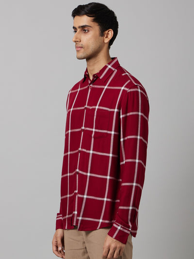 Celio Men Red Checked Regular Fit Viscose Shirts
