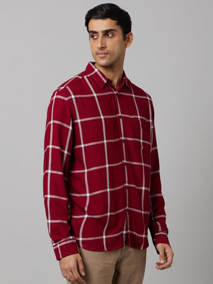 Celio Men Red Checked Regular Fit Viscose Shirts