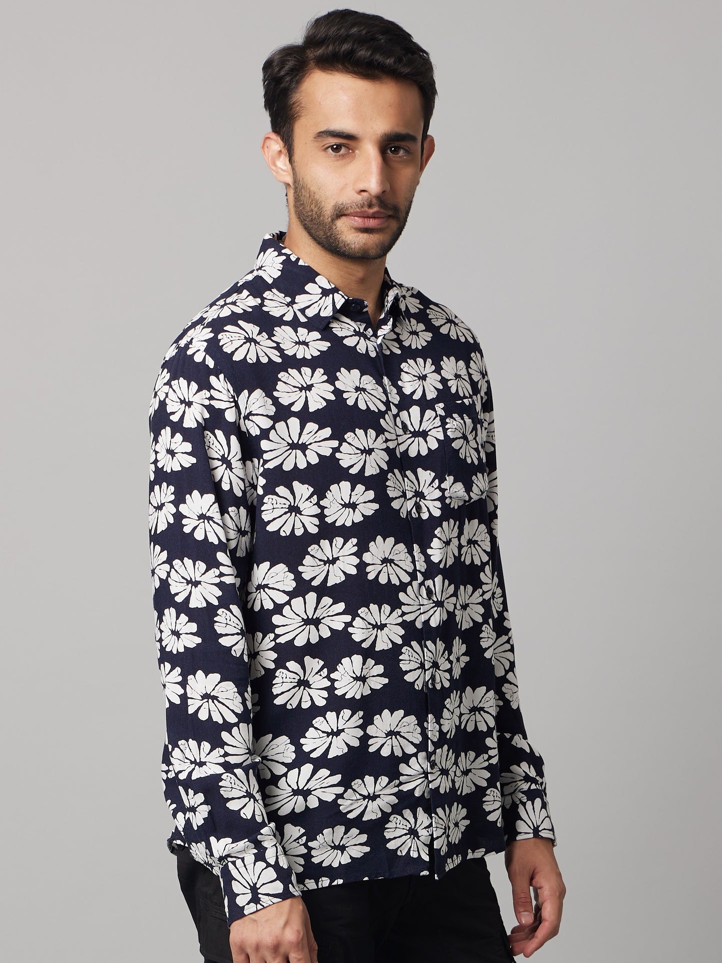 Celio Men Navy Blue Printed Regular Fit Viscose Shirts