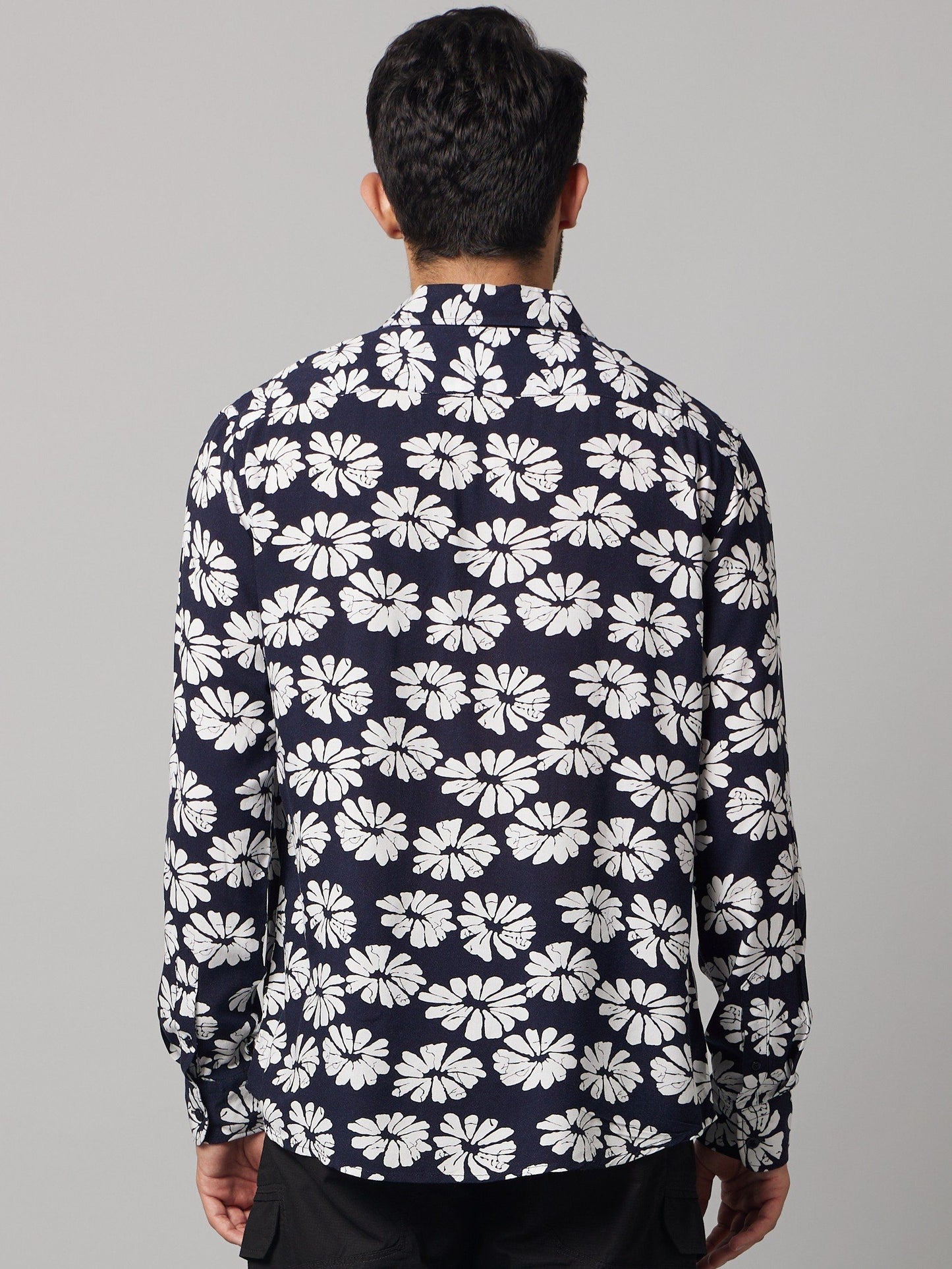 Celio Men Navy Blue Printed Regular Fit Viscose Shirts