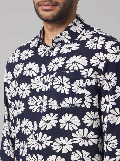 Celio Men Navy Blue Printed Regular Fit Viscose Shirts