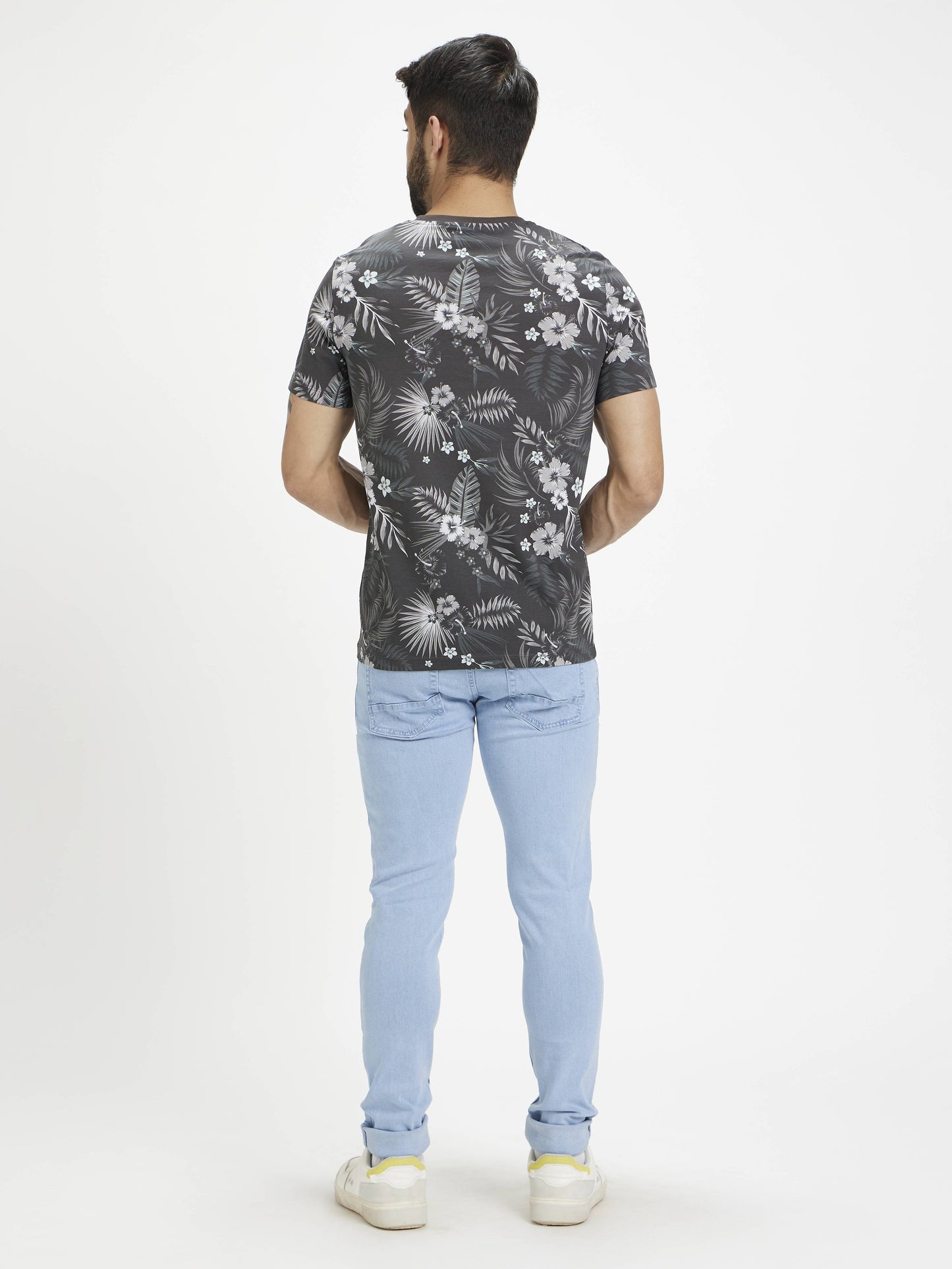 Celio Men White Solid Regular Fit Cotton T-Shirts