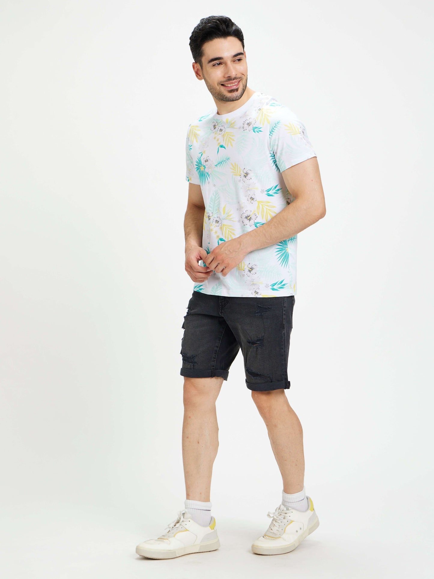 Celio Men White Printed Regular Fit Cotton T-Shirts