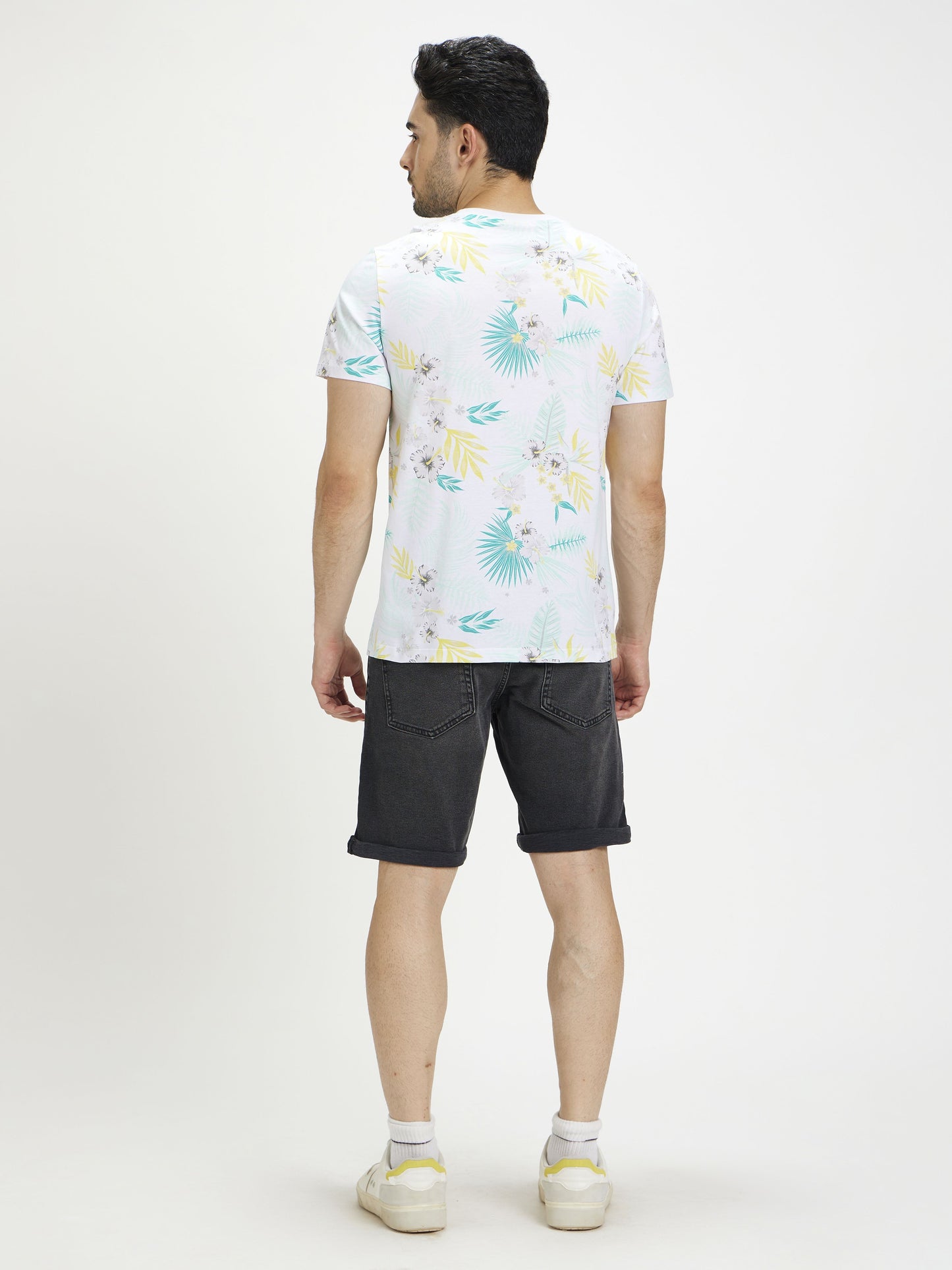 Celio Men White Printed Regular Fit Cotton T-Shirts