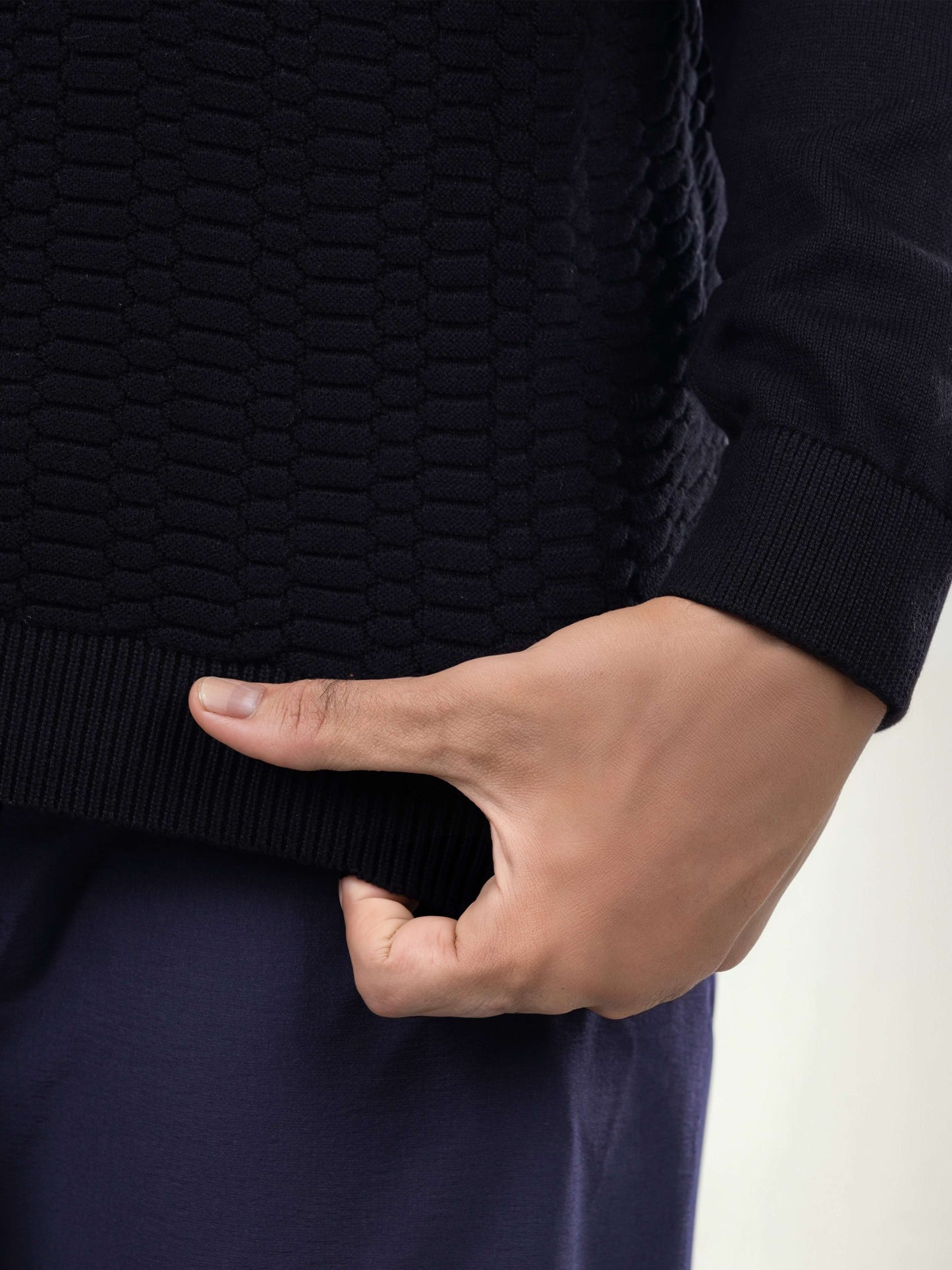 Celio Men Black Solid Regular Fit Cotton T-Shirts