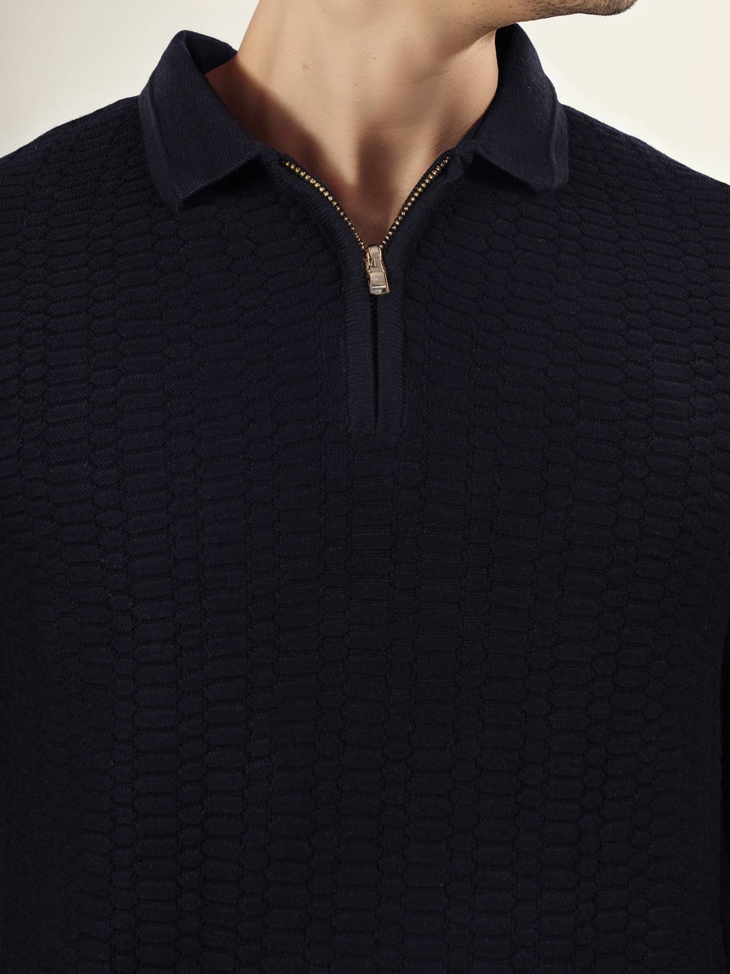 Celio Men Black Solid Regular Fit Cotton T-Shirts