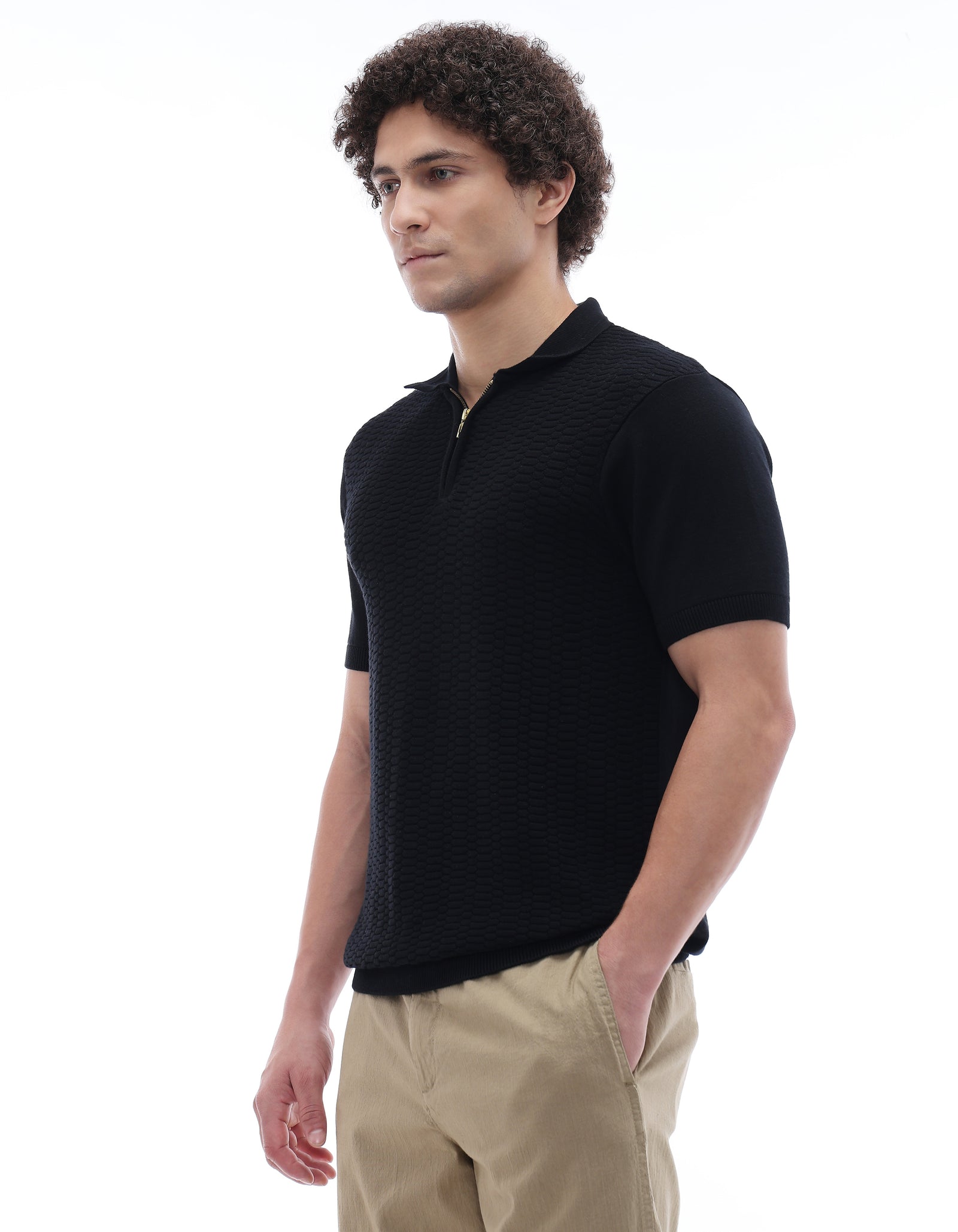Celio* Regular Fit Men Solid Cotton Black T-Shirt
