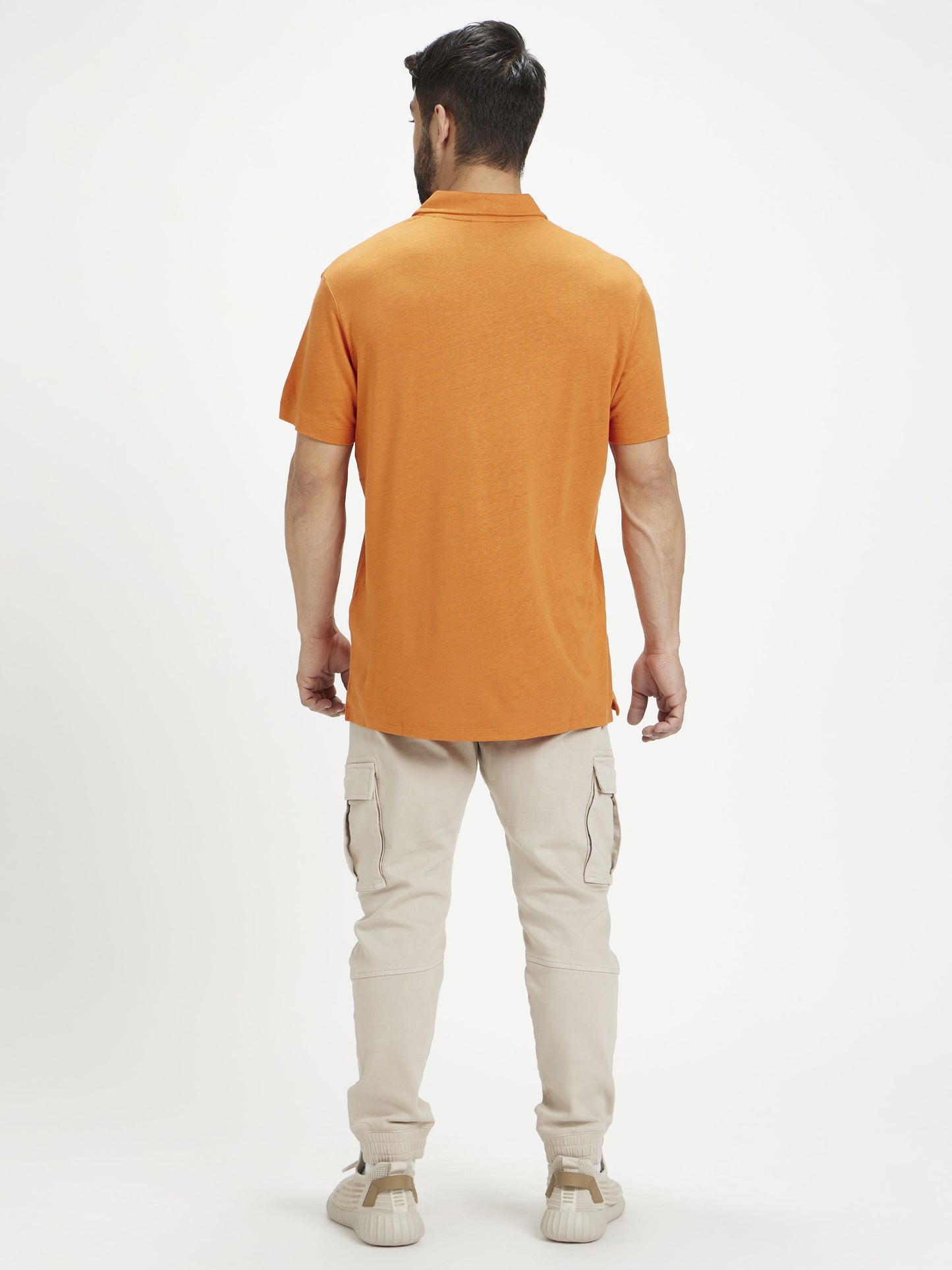 Celio Men Orange Solid Regular Fit Linen T-Shirts