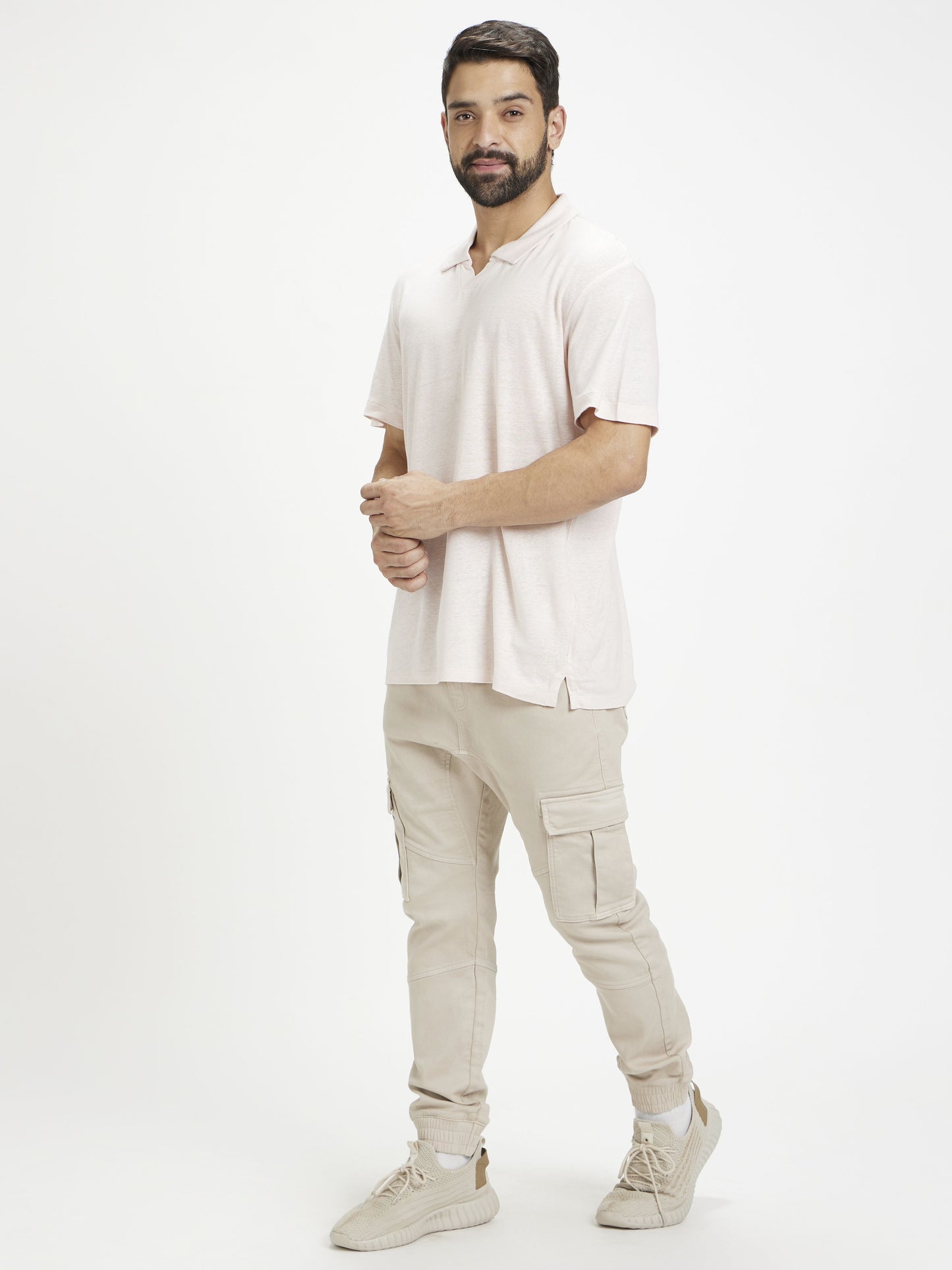 Celio Men Pink Solid Regular Fit Linen T-Shirts