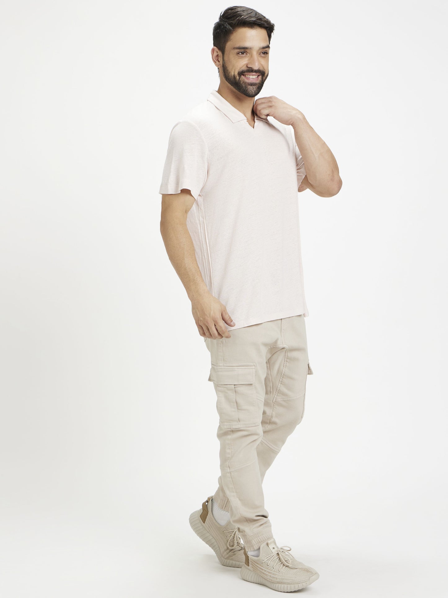 Celio Men Pink Solid Regular Fit Linen T-Shirts