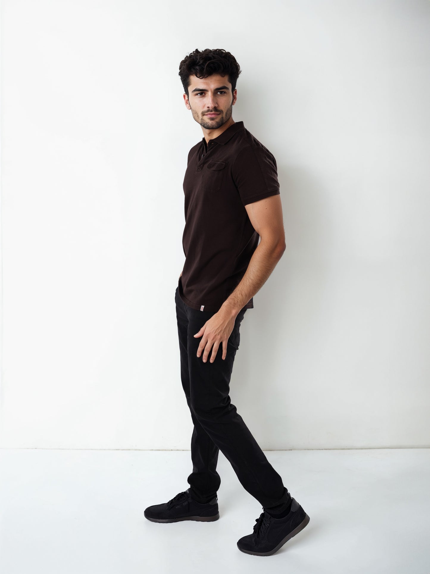 Celio Men Brown Solid Regular Fit Cotton T-Shirts