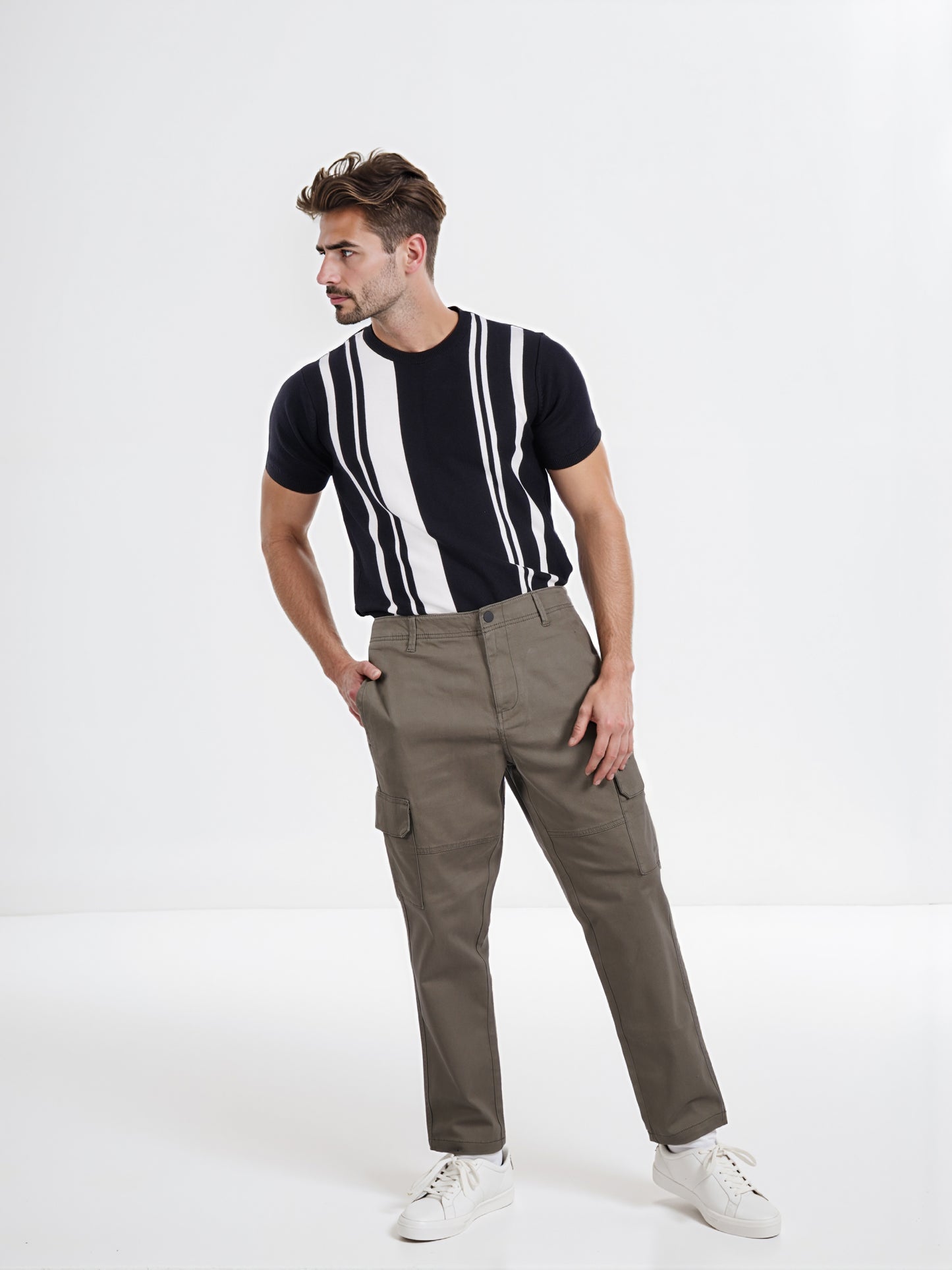 Celio* Men Olive Solid Slim Fit Cotton Cargo