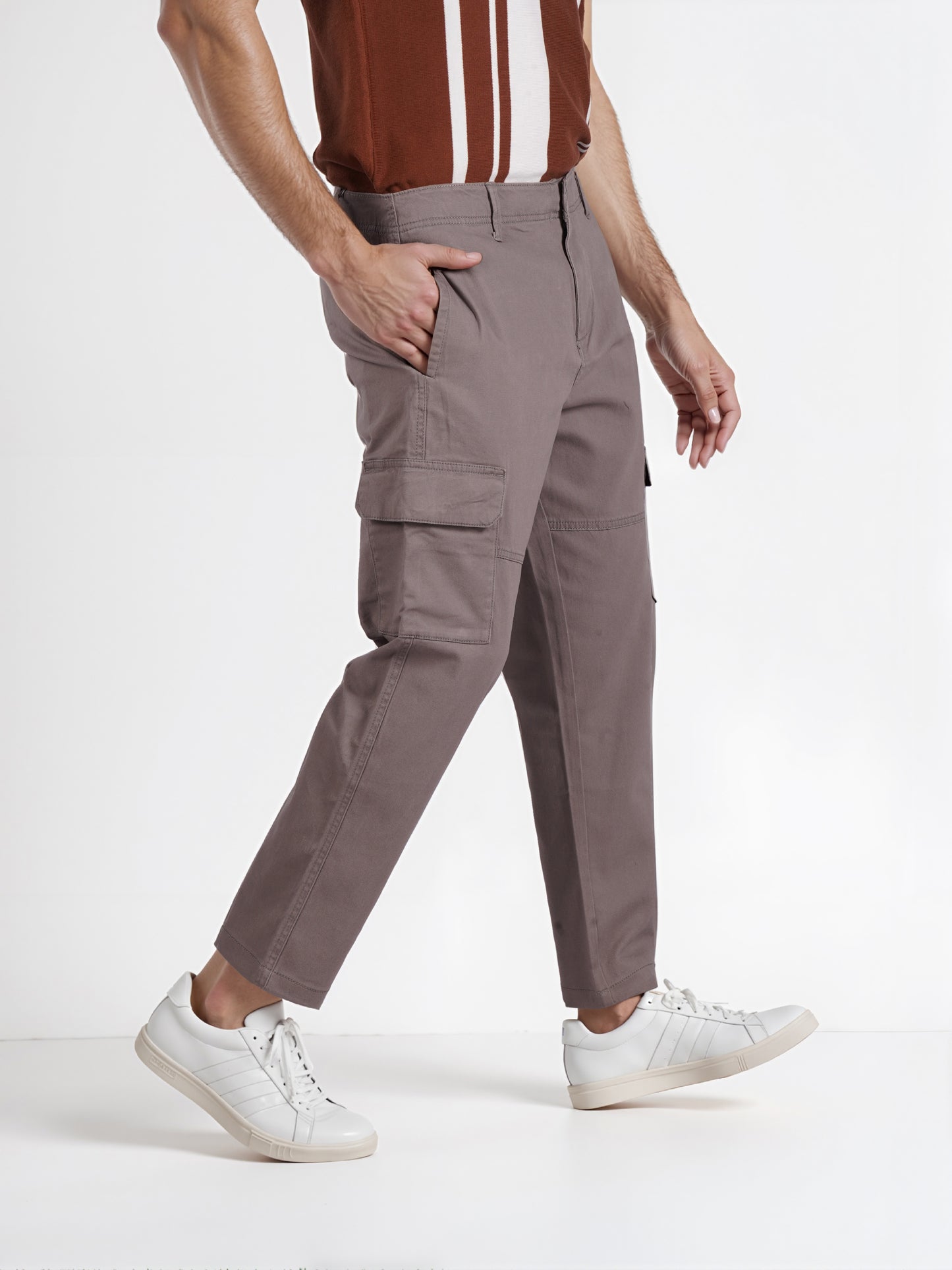 Celio* Men Brown Solid Slim Fit Cotton Cargo