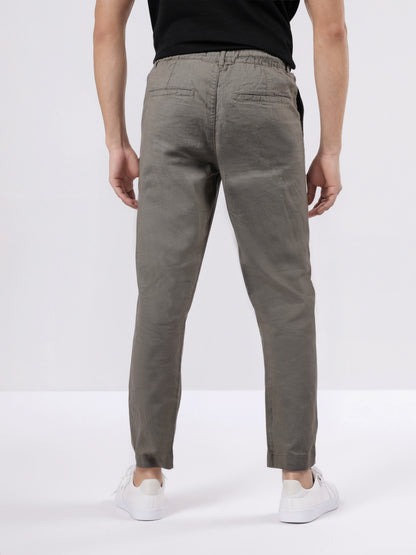 Celio Men Khaki Solid Straight Fit Cotton-Linen-Blend Trousers