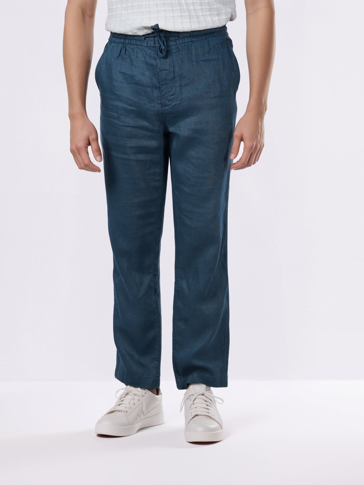 Celio* Men Blue Solid Straight Fit Linen Trousers