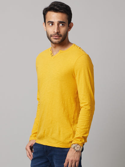 Celio Men Yellow Solid Regular Fit Cotton T-Shirts