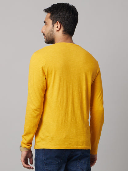 Celio Men Yellow Solid Regular Fit Cotton T-Shirts