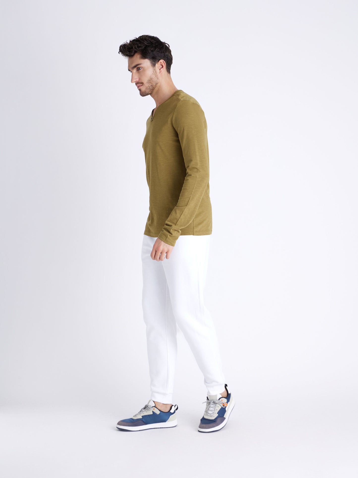 Celio Men Olive Solid Regular Fit Cotton T-Shirts