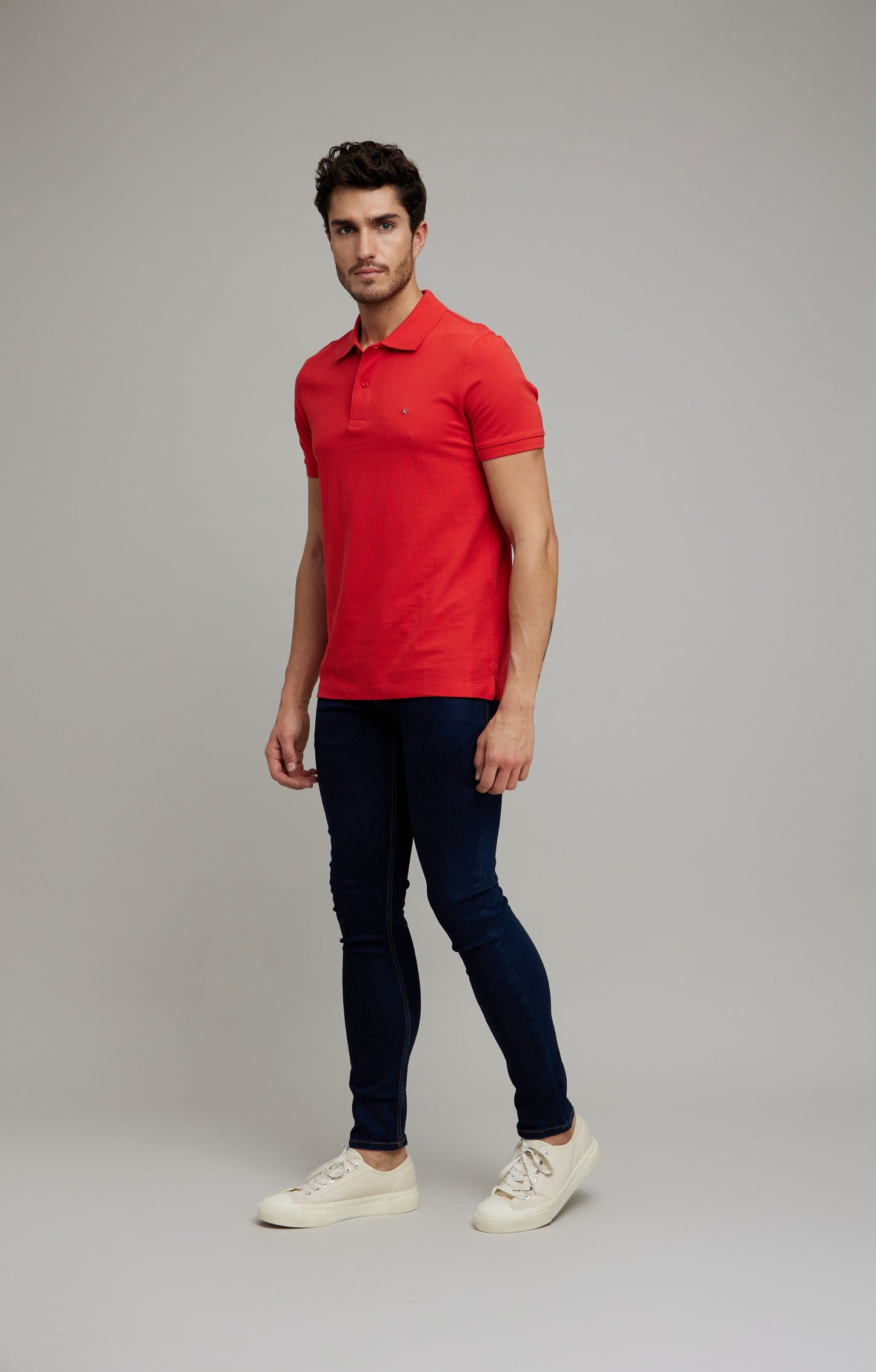 Celio Men Red Solid Slim Fit Cotton T-Shirts