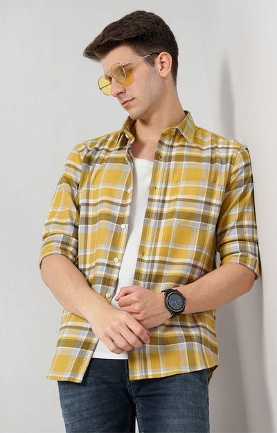 Celio Men Yellow Checked Regular Fit Cotton Shirts