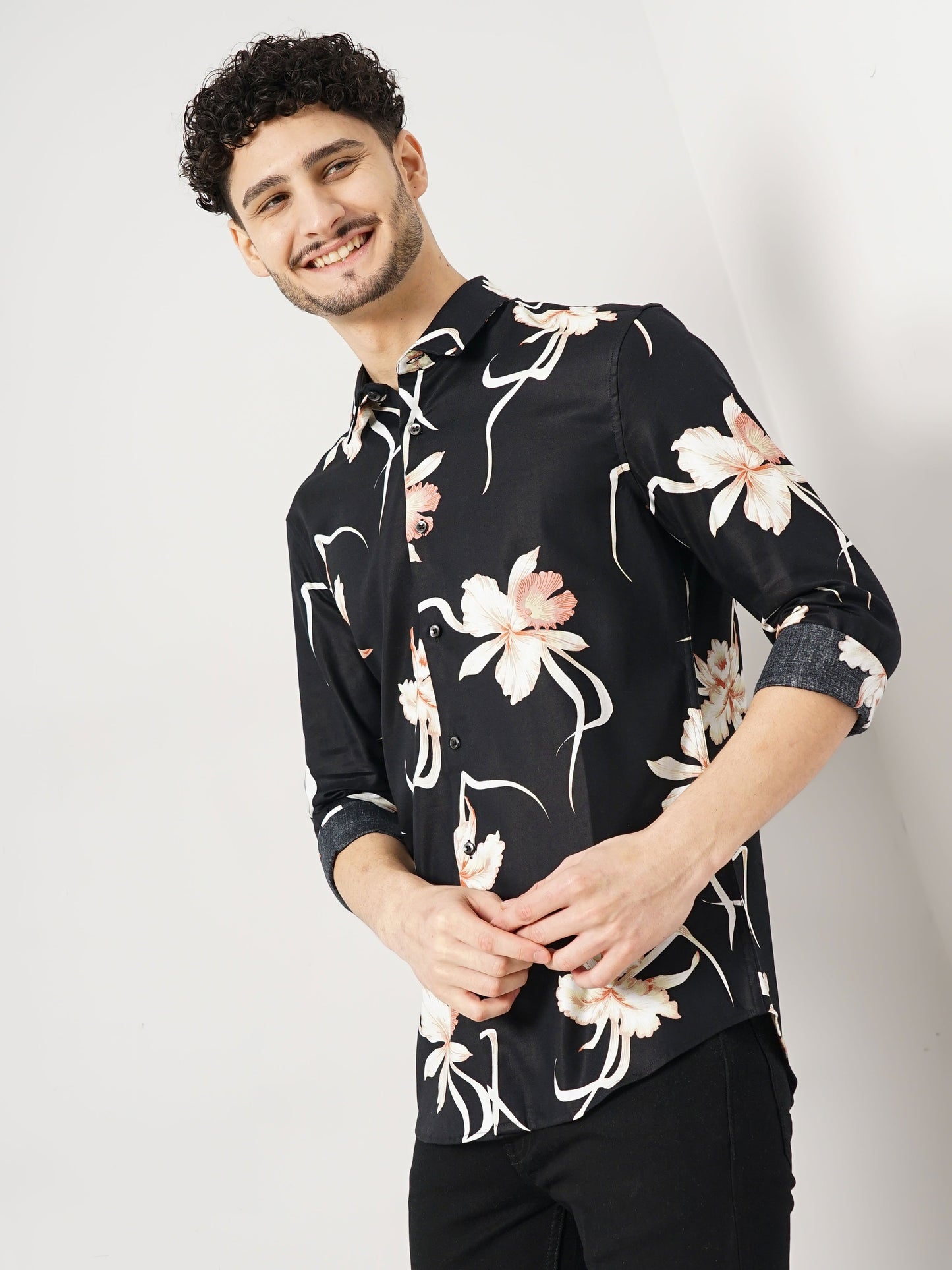 Celio* Men Maroon Solid Slim Fit Cotton-Blend Shirts