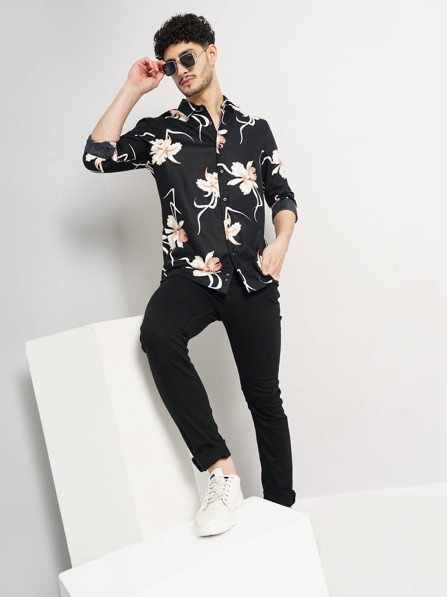 Celio* Men Maroon Solid Slim Fit Cotton-Blend Shirts