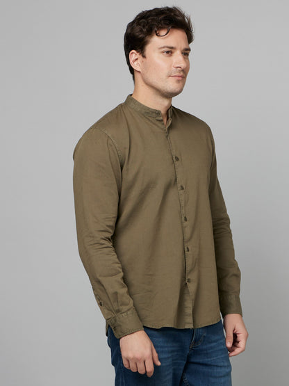 Celio Men Olive Solid Regular Fit Cotton Shirts