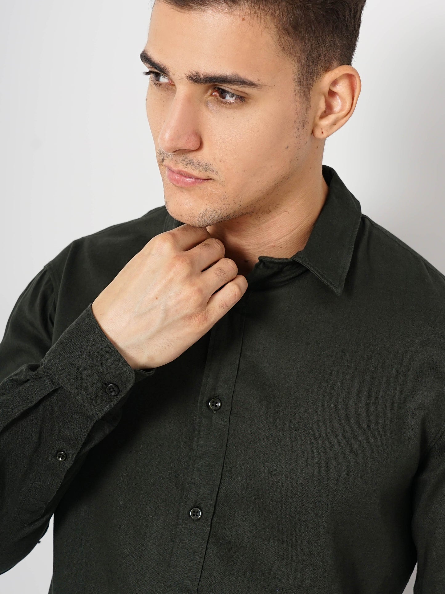 Celio* Men Green Solid Regular Fit Linen-Blend Shirts