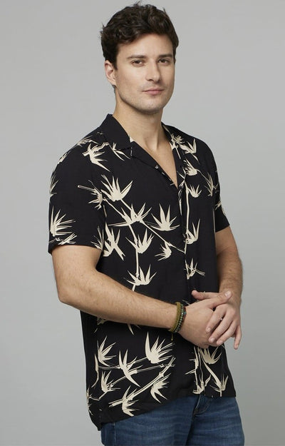 Celio Men Black Printed Regular Fit Viscose Shirts