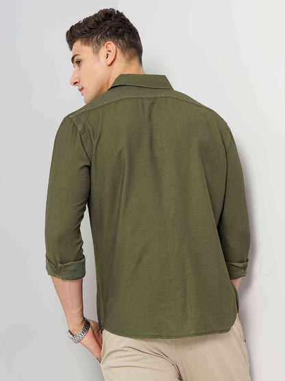 Celio Men Olive Solid Regular Fit Viscose Shirts