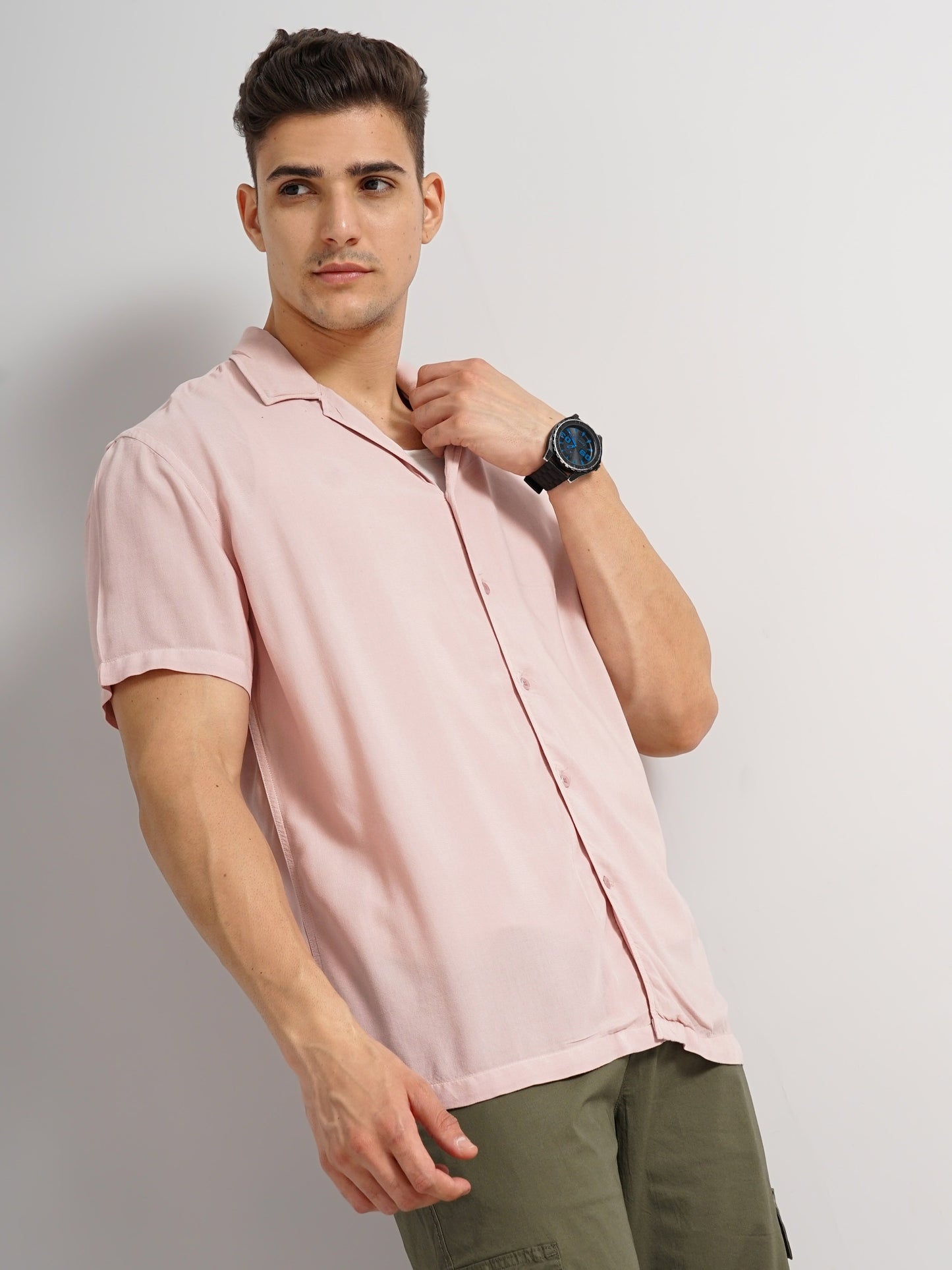 Celio* Men Peach Solid Regular Fit Viscose Shirts
