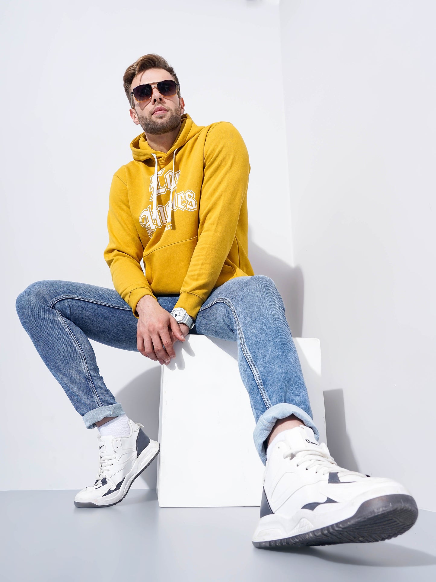 Celio* Men Yellow Printed Regular Fit Cotton Sweatshirts