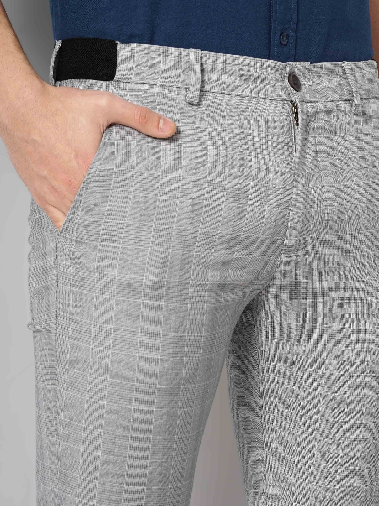 Celio* Men Grey Checked Slim Fit Polyester-Blend Trousers