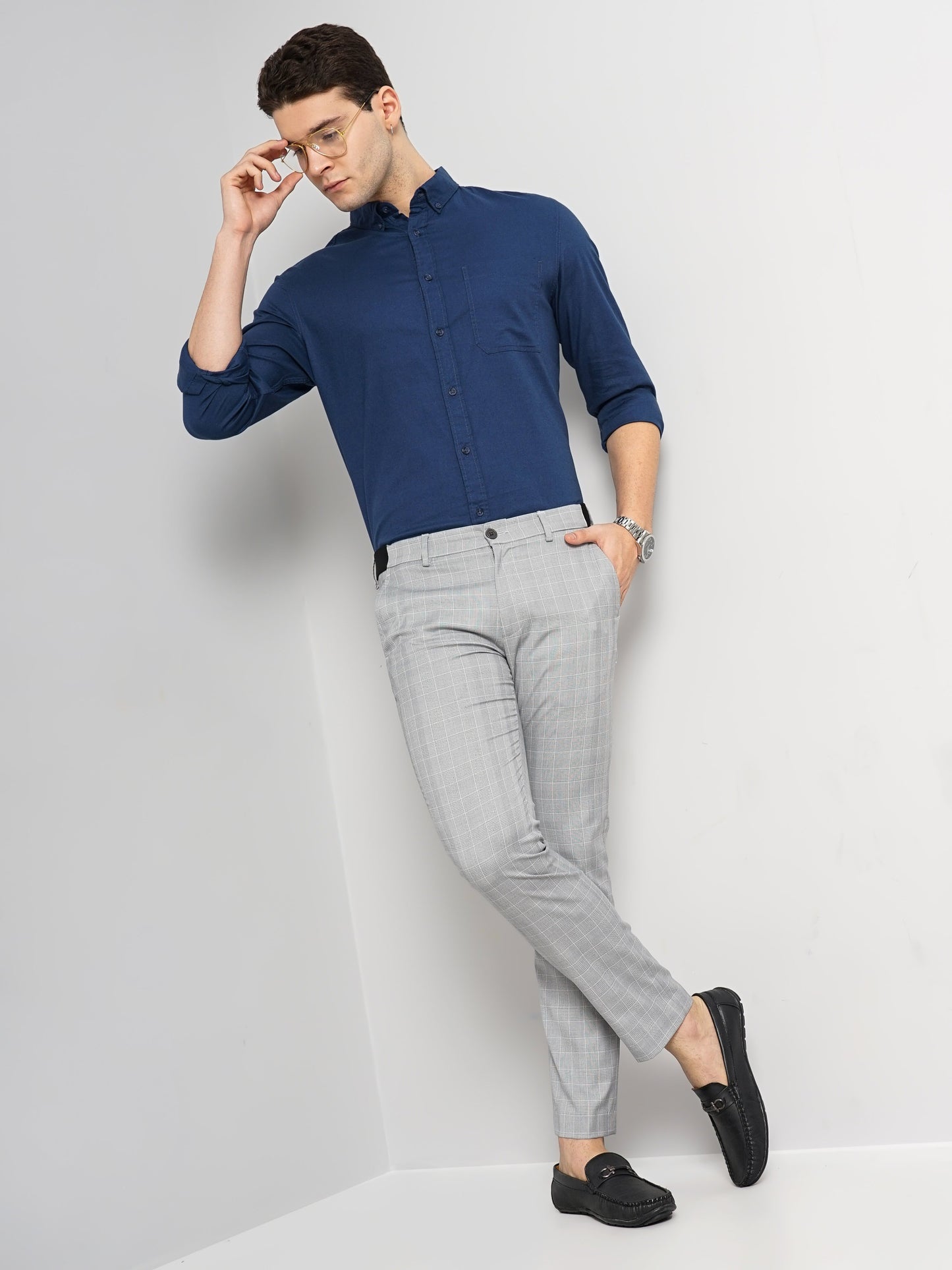 Celio* Men Grey Checked Slim Fit Polyester-Blend Trousers