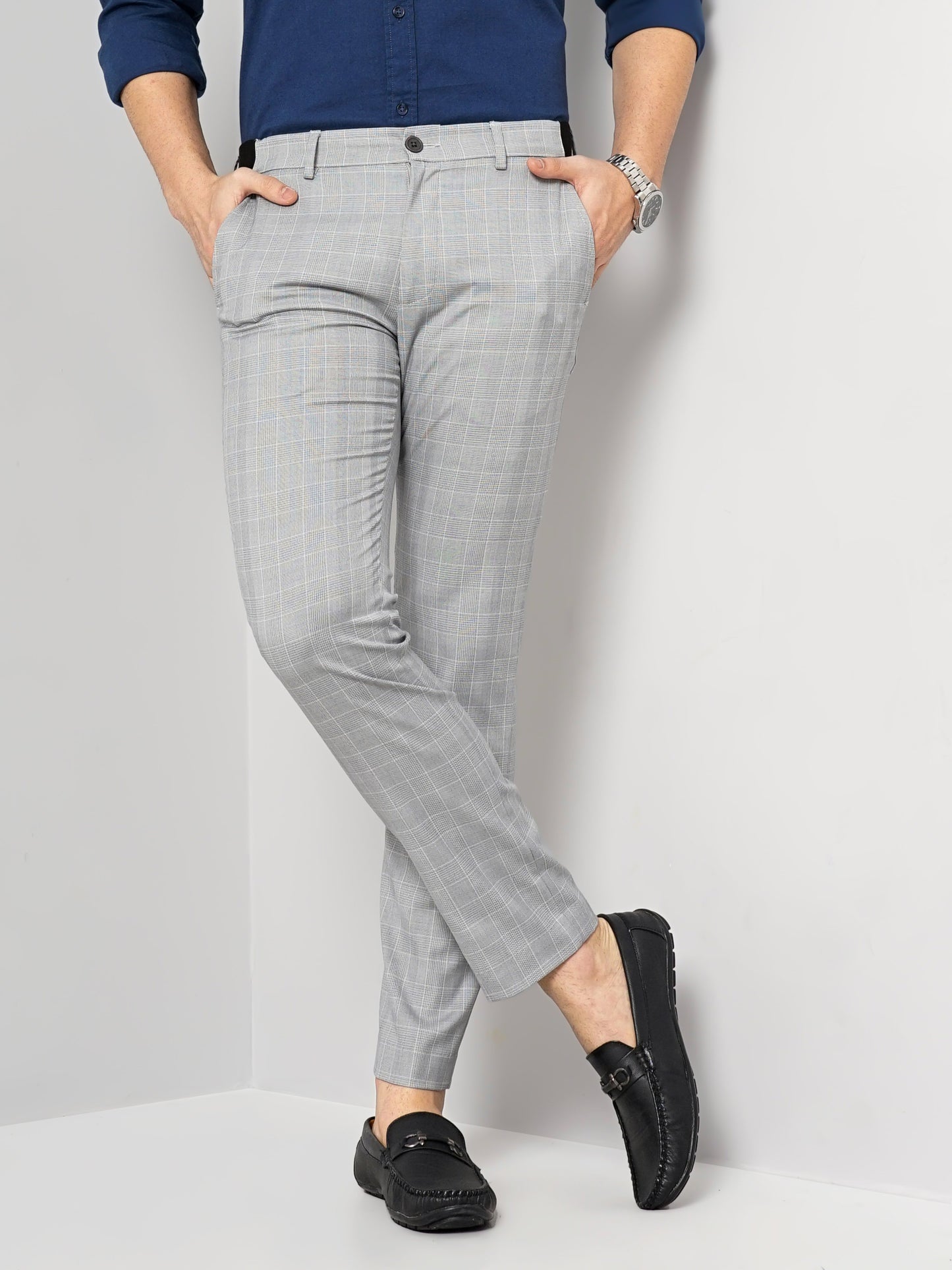 Celio* Men Grey Checked Slim Fit Polyester-Blend Trousers