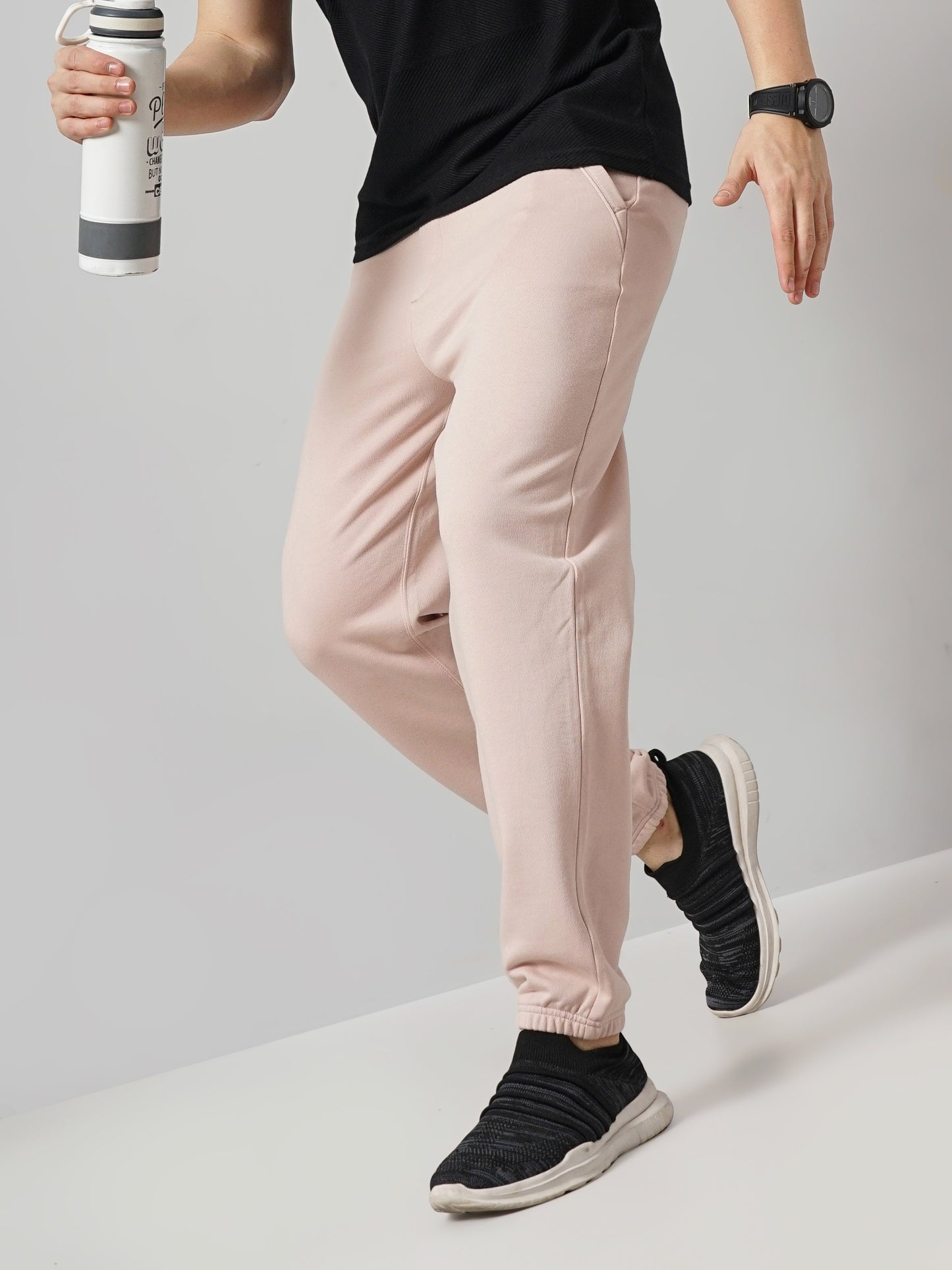 Celio* Men Pink Solid Jogger Fit Cotton Trousers