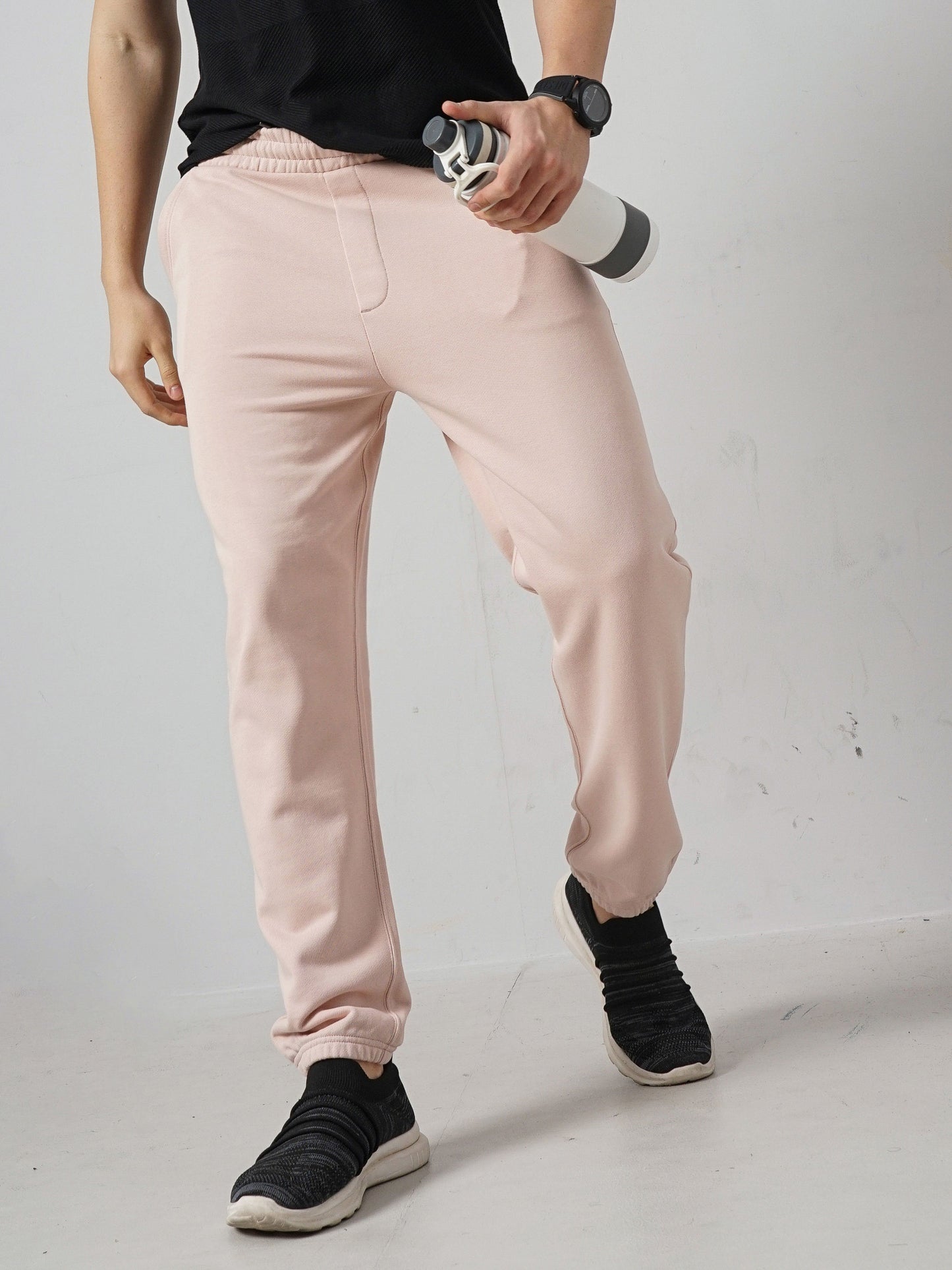 Celio* Men Pink Solid Jogger Fit Cotton Trousers