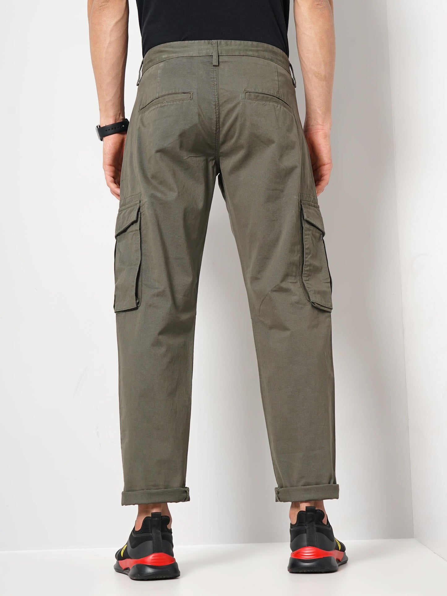 Celio Men Olive Solid Jogger Fit Cotton Trousers