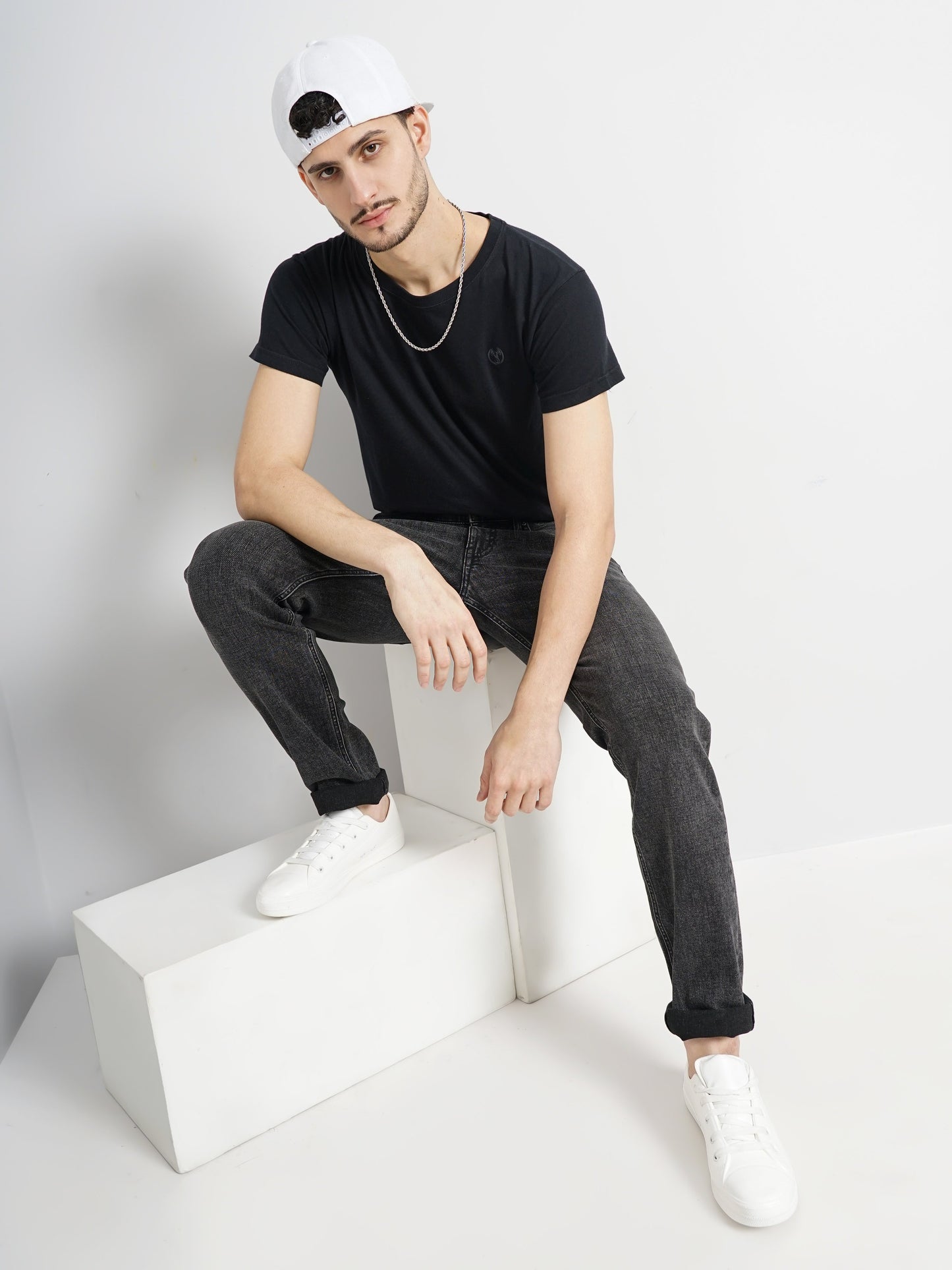 Celio* Men Black Solid Straight Fit Cotton Jeans